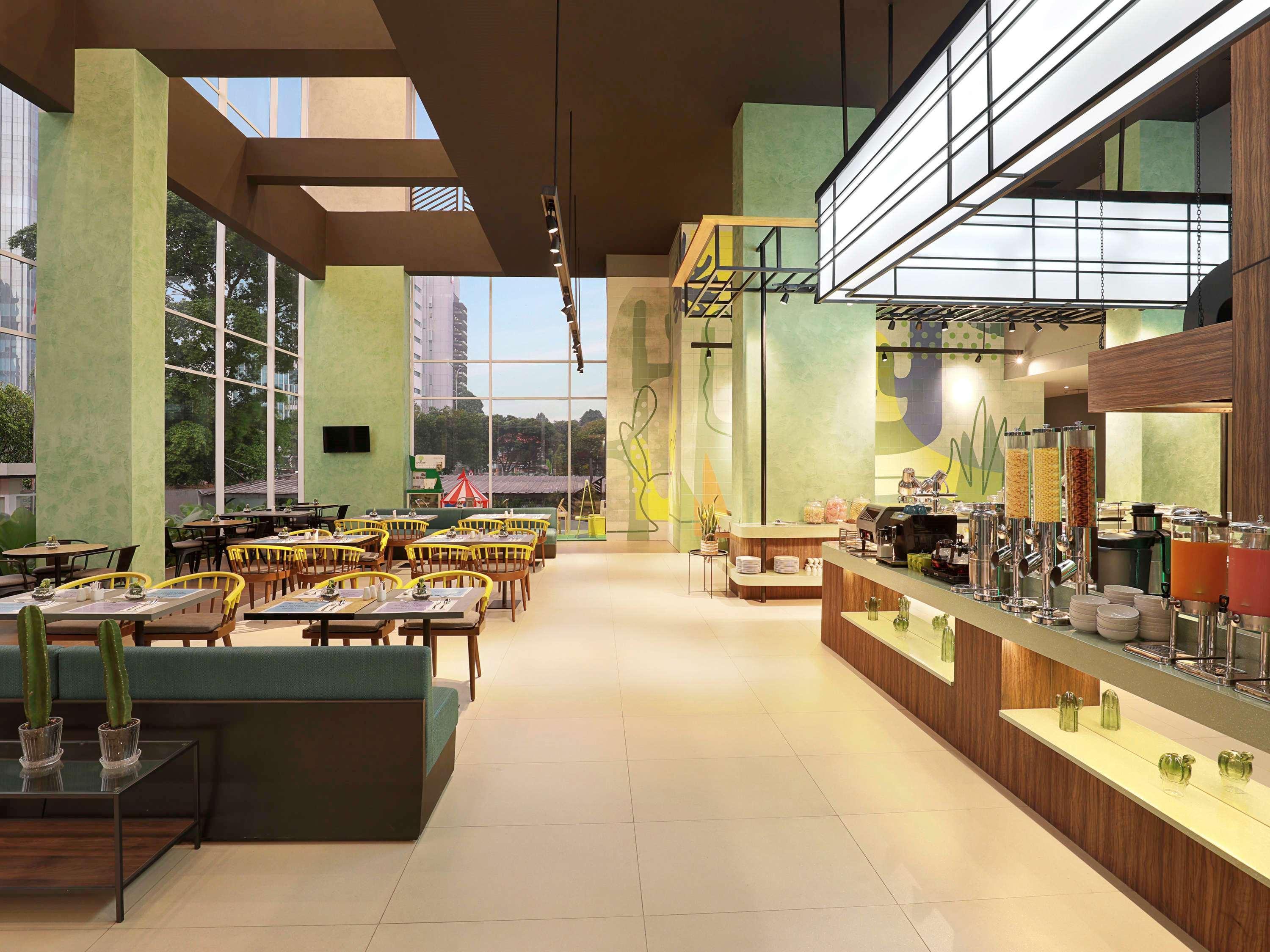 Ibis Styles Jakarta Simatupang Экстерьер фото