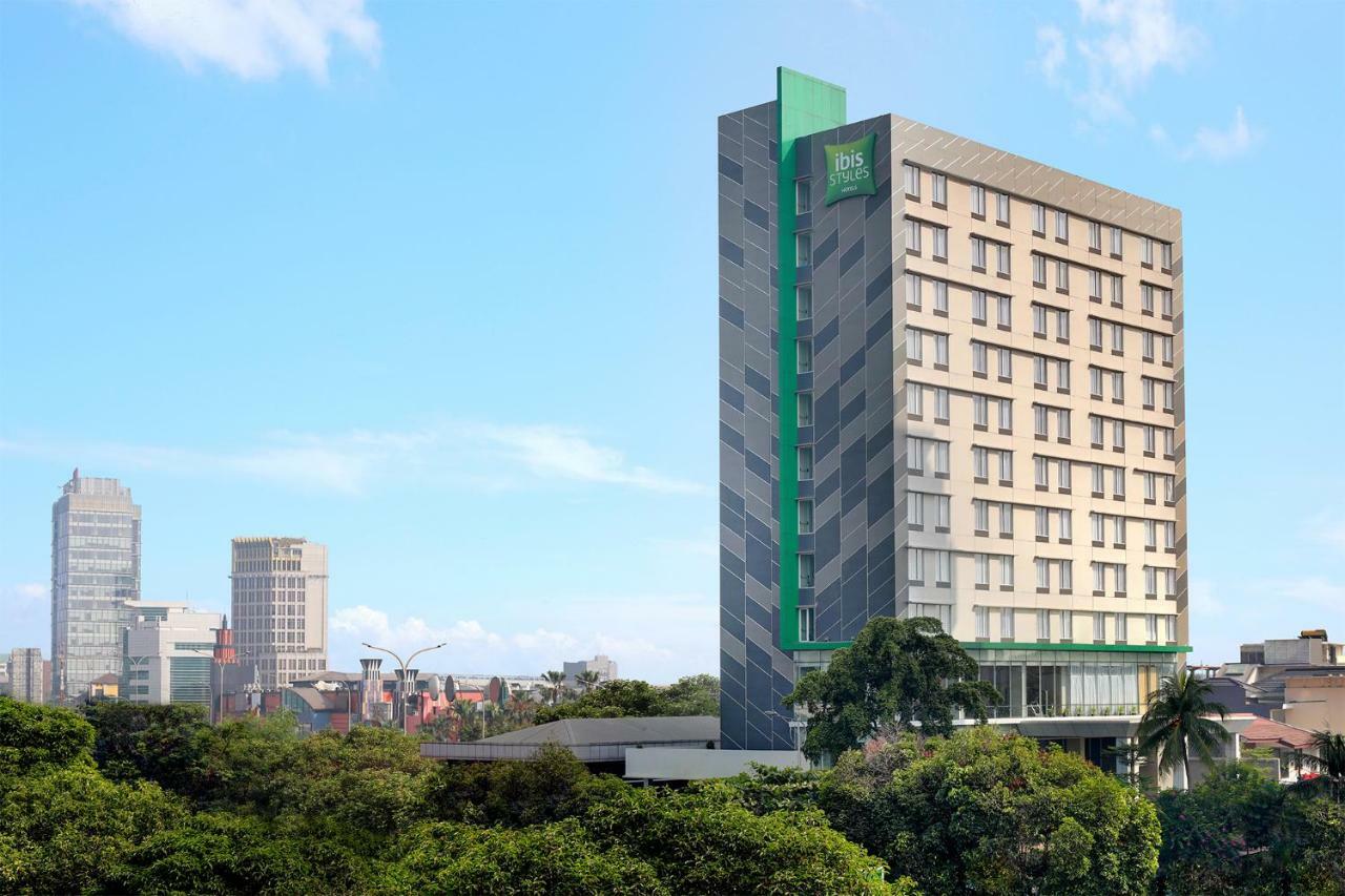 Ibis Styles Jakarta Simatupang Экстерьер фото
