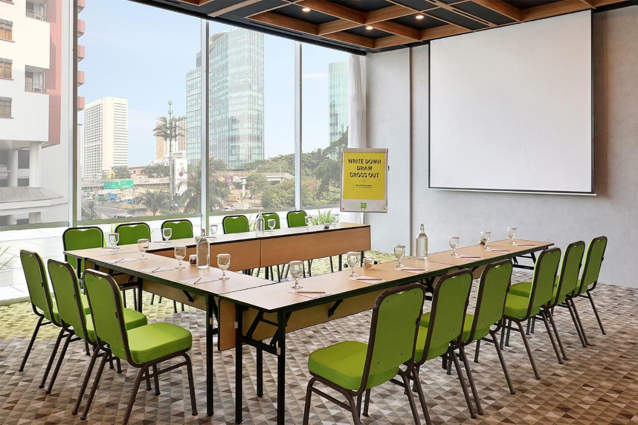 Ibis Styles Jakarta Simatupang Экстерьер фото