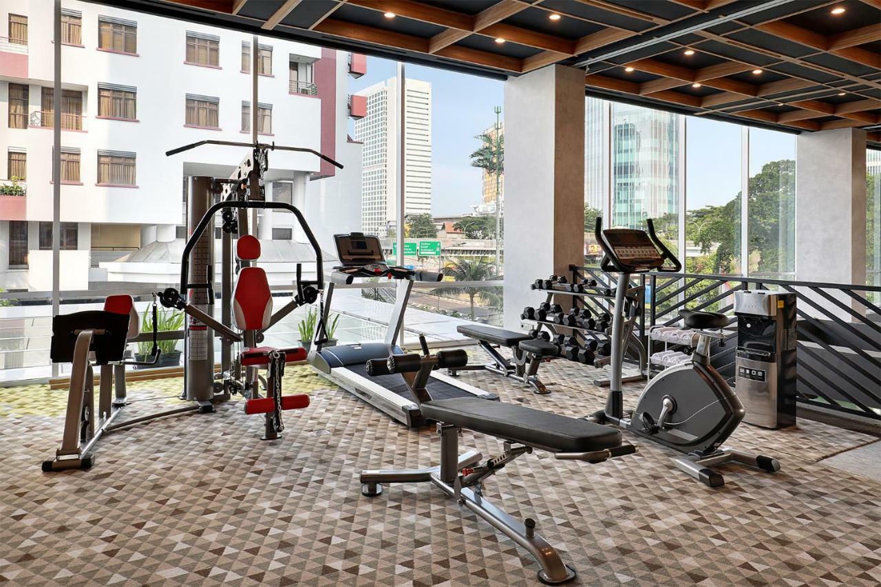 Ibis Styles Jakarta Simatupang Экстерьер фото